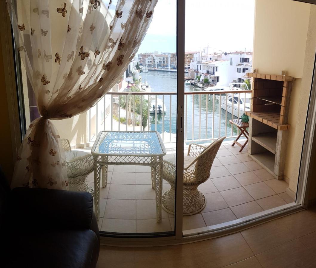 Magnifico Apartamento Junto Al Canal Principal. Empuriabrava Exterior foto